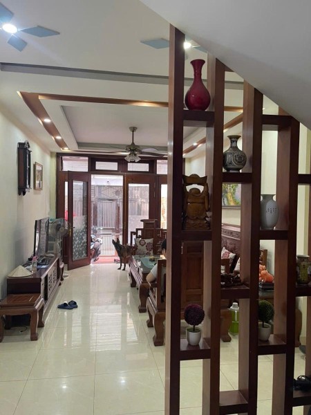 Duy nhất 83m2, 17,x Tỷ, p cù chính lan – 1 nhà ra phố – full nội thất gỗ lim –sổ vuông– 2 thoáng