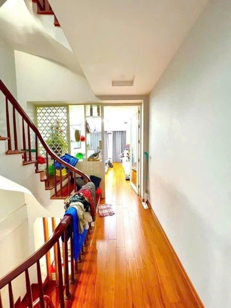 Nhà đẹp chỉ còn 1 căn duy nhất tại Yên Hoà Cầu Giấy , Ngõ Thoáng, 8PN Cho Thuê 40m 6 Tầng Hơn 9tỷ