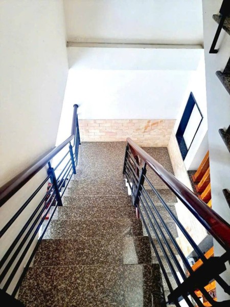 CHỦ NHÀ CẦN TIỀN BÁN GẤP CĂN 1 TRỆT2 LẦU GIÁ 1TỶ3