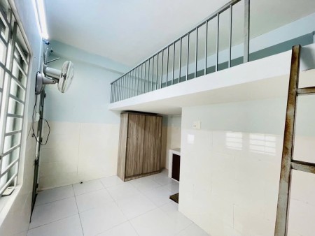 cho Thuê Phòng có Gác NỘI THẤT ĐẦY ĐỦ Sạch Sẽ An Ninh Ngay LŨY BÁN BÍCH_ĐẦM SEN