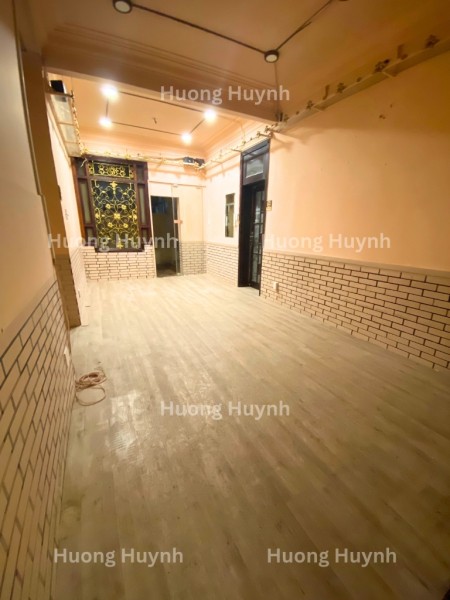 Mặt bằng đẹp 12 x 13m² trung tâm Quận 1, đường hai chiều, Đ. Nguyễn Thị Minh Khai, P. Bến Nghé
