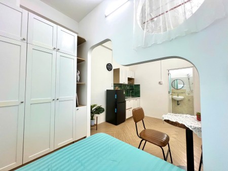 Căn hộ siêu đẹp 1 Phòng ngủ, Pk đủ nội thất Đối diện Sân bay Tân Sơn Nhất.
