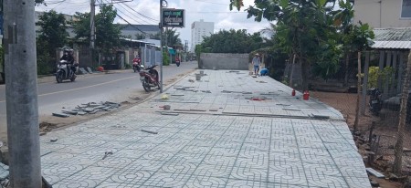 Bán Lô đất MẶT TIỀN đường Hồ Văn Nhánh ( tặng nhà ), KP8, P5. TP Mỹ Tho.