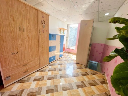 Bán nhà Phường 1, Quận Bình Thạnh Lê Văn Duyệt 4 tầng trệt 2 lầu ST.