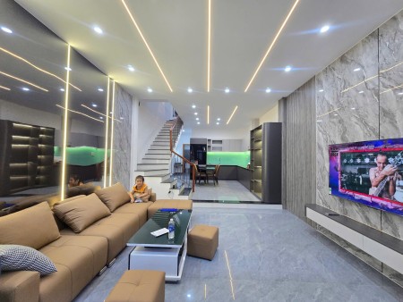 SIÊU PHẨM NHÀ 3 TẦNG – KIỆT 8M – GẦN YÊN THẾ, BẮC SƠN