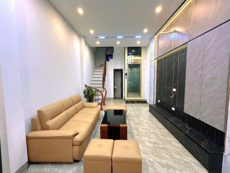 NHÀ ĐẸP TRUNG TÂM TÂY HỒ – 45M2 – 7 TỈ 4 – 6 TẦNG THANG MÁY – THÔNG TRÍCH SÀI – Ở NGAY
