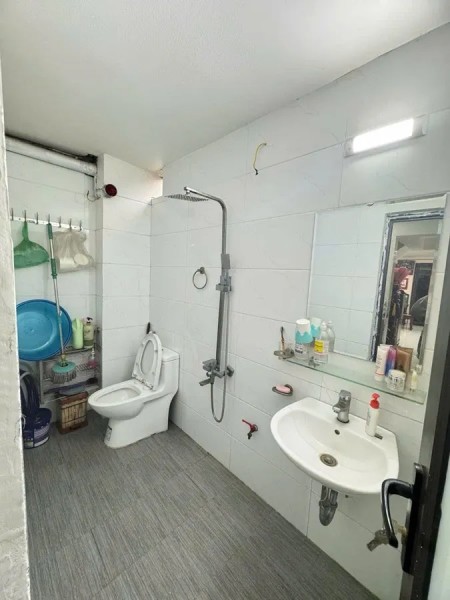 Bán nhà 32m2 x 5 tầng Tứ Hiệp, 4 phòng ngủ, mặt tiền 4m, giá 5.2 tỷ