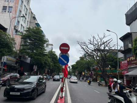 Bán đất lô đất mặt tiền vị trí hiếm quận Đống Đa – 0838238838