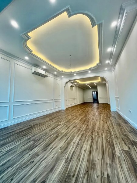 Nhà 146m2 mặt phố vũ trọng phụng, 8 tầng thang máy, giá 89.5 tỷ