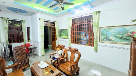 NHÀ SẠCH ĐẸP - Tường Xây 20cm Chắc Chắn - Đường Thông Xe Hơi - Phường Tân Phong, Biên Hòa, Đồng Nai