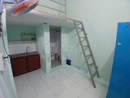 cho thuê phòng trọ có gác 17m2 gần chợ gần trường huflit 500m