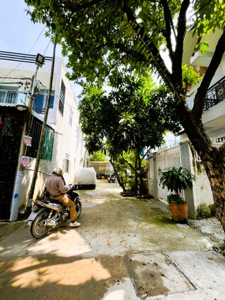 Nhà rộng 5x23m vuông vức, Ô tô 7C ngủ sân, đường số 6, Long Trường, Q9 - Chỉ 4.99 tỷ