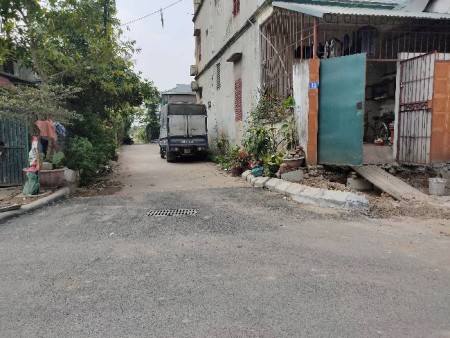 Cần bán căn nhà lô góc, mặt tiền bề thế, diện tích rộng – Giá hợp lý tại khu vực Lĩnh Nam