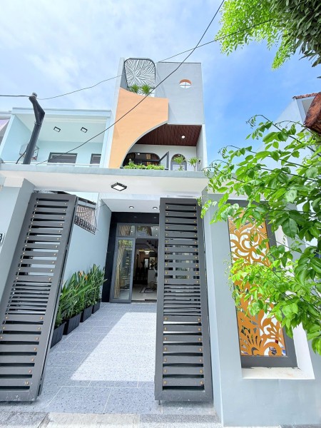 Bán nhà mới 3 tầng – Phú Lộc 19 – Gần biển