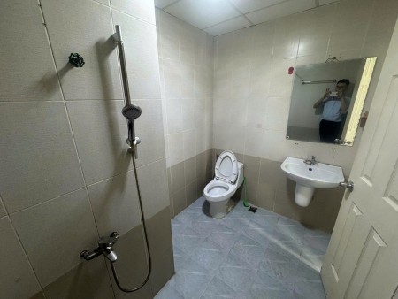 Chung Cư Ngô Gia Tự Quận 10 : 2p ngủ, 75m2, 10tr/th