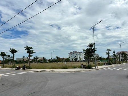 Cho thuê đất 2 mặt tiền chính chủ dài hạn - 220m²