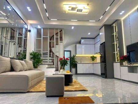 Bán nhà Triều Khúc - Dân xây - Nội thất đẹp - 30m² - 6.95 tỷ có thương lượng