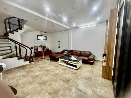 Bán nhà Triều Khúc - Nở hậu - Ba gác đỗ cửa - 55m² - 6.7 tỷ