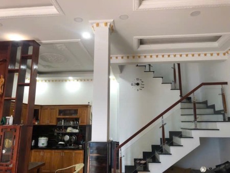 Bán nhà 1 trệt 2 lầu Hiệp Bình Phước khu Biệt Thự chỉ hơn 6 tỷ đồng
