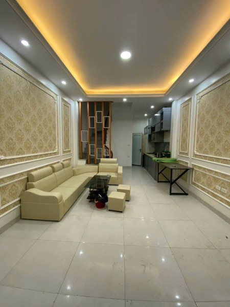 Nhỉnh 5 tỷ tại TT Yên Nghĩa Hà Đông 31m² | 5 tầng | 3.9m mặt tiền | Nhiều tiện ích