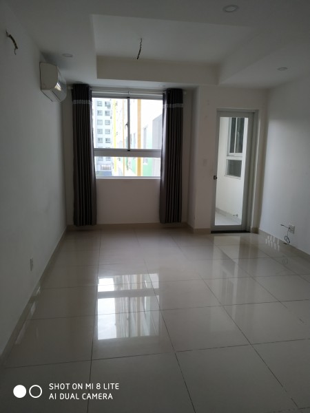 Căn hộ 18-3a tầng 3 block a Melody Âu Cơ 2pn 2wc view hồ bơi