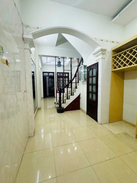 Chính chủ cần gấp nhà 5 tầng trung tâm quận Thanh Xuân, gía nhỉnh 10tỷ