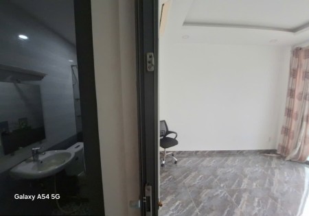 Phòng cho thuê mới 20m2 Full nội thất cơ bản hẻm 118 Phan Huy Ích