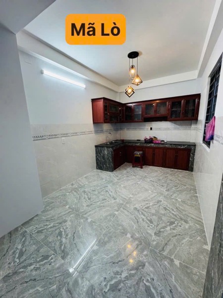Bán nhà căn góc 2 mặt tiền Mã Lò P BTĐ A Bình Tân hẻm xe hơi 8m