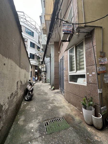 Bán nhà phố Kim Giang, HN, DT 40 m2, 5 tầng, giá bán 9.2 tỷDT/Zalo 0981691509 để xem được xem nhà.
