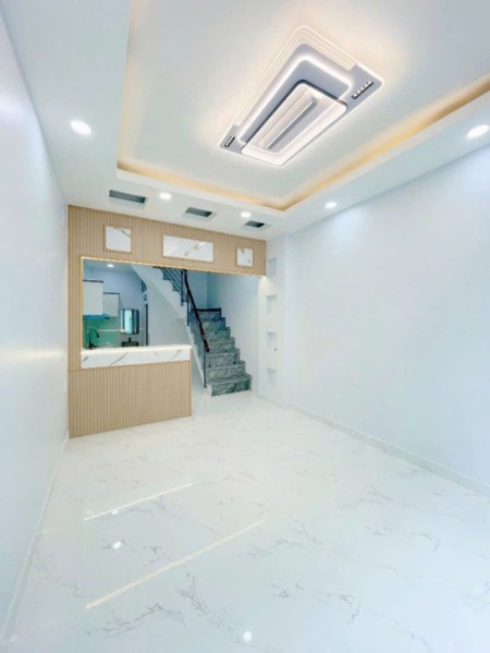 Bán nhà chính chủ 3 tầng - 2PN, 3WC - Hẻm ô tô