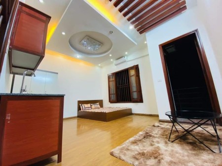 Cho thuê phòng số 28 ngõ 3 Phạm Tuấn Tài, Cầu Giấy, oto để…