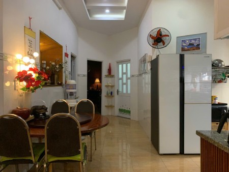 Nhà dt cực tốt 200m2 đất đường Hiệp Bình nội thất full…