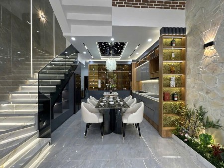Siêu phẩm 3 tầng mới Full nội thất Luxury đường Hoàng Hiệp, Trung tâm Hoà Xuân