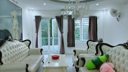 Cần cho thuê Nhà Nguyên Căn 3 Lầu có FULL nội thất Như Hình…