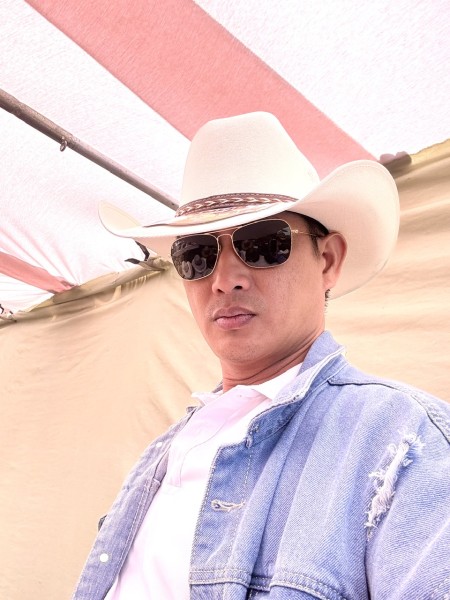 Chú Tommy Hoàng