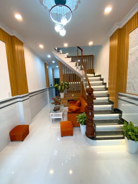 NHÀ MẶT TIỀN HẺM XE HƠI ĐƯỜNG BÙI MINH TRỰC - CHỈ NHỈNH 4 TỎI