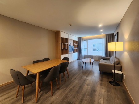 Cho thuê căn hộ 3 phòng ngủ – View phố – Full nội thất – Giá chỉ 18 triệu/tháng
