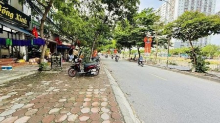 Bán nhà Mặt Phố Thượng Đình, 7T Thang Máy, KD, 38m2, MT 3.6m, 22 Tỷ.