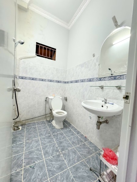 Căn hộ 2PN Lũy Bán Bích, Tân Phú giá chỉ 6,2 triệu/tháng