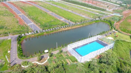 Bán đất nằm trong khu nghỉ dưỡng gần hồ Tâm Châu