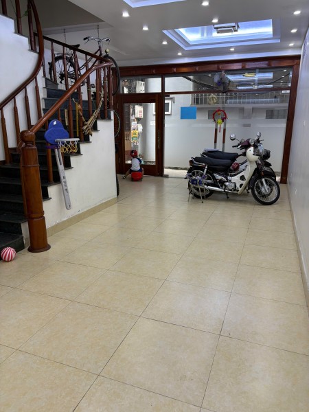 Chính chủ cho thuê phù hợp làm Căn hộ gia đình, Văn phòng