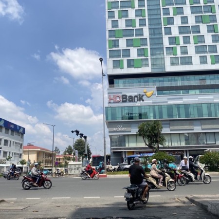 Bán gấp nhà BTCT 4 tầng khu Lotte Cộng Hòa ngay ga T3 Tân Sơn Nhất