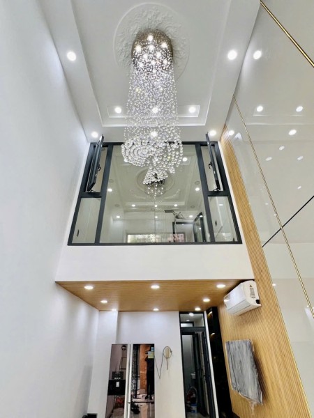 Hẻm xe hơi trung tâm quận 3 - 35m2 - 5 tầng BTCT có thang máy…