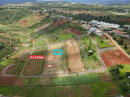 Chính chủ gửi bán lô đất nền cạnh Làng Pháp Bảo Lộc - sổ hồng riêng, xây dựng tự do