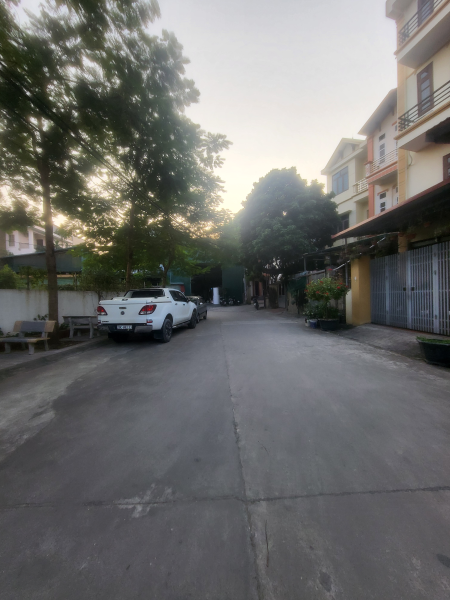 BIỆT THỰ AN PHÚ SHOP Villa LÔ GÓC : 300m2 .3 tầng 1 tum Mặt Tiền 10m giá 44,5 tỷ