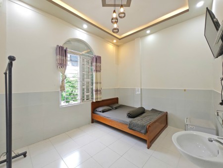 PHÒNG TRỌ CAO CẤP – TRUNG TÂM CẦN THƠ Vị trí : Phan Đăng Lưu – đối diện Công viên Hùng Vương