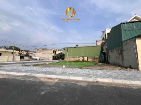 Bán đất phố Tương Lai, Ninh Phong 100m2- mặt 5m, thông oto, chân cầu bông lau