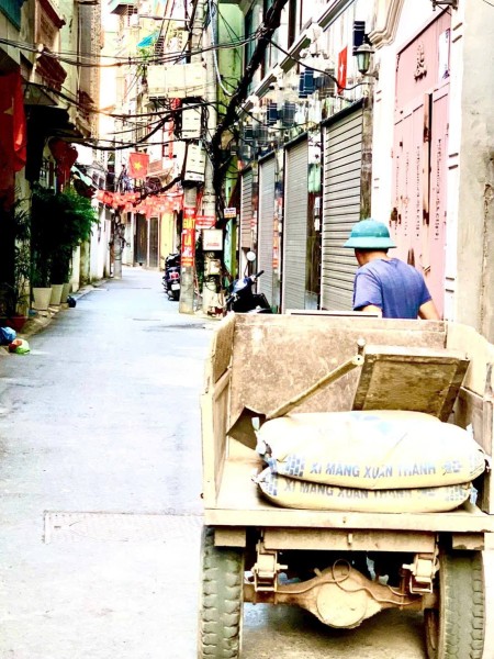 #NHÀ ĐẸP Ở NGAY- #TĂNG NỘI THẤT - #MẶT NGÕ THÔNG KINH DOANH , #Ô TÔ 4 CHỖ QUA NHÀ