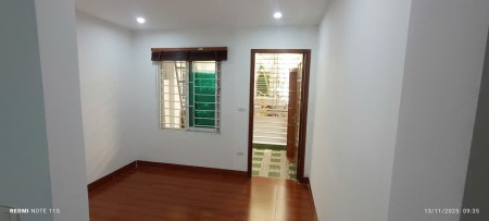 Bán Nhà 34m2- 5 tầng, full nội thất cao cấp– Đường Láng – Đống Đa– Ngõ Nông