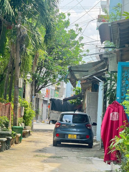 siêu phẩm 3 tầng 52m (4.2x13) full nội thất-hẻm xe hơi-Gần chợ Thiếc